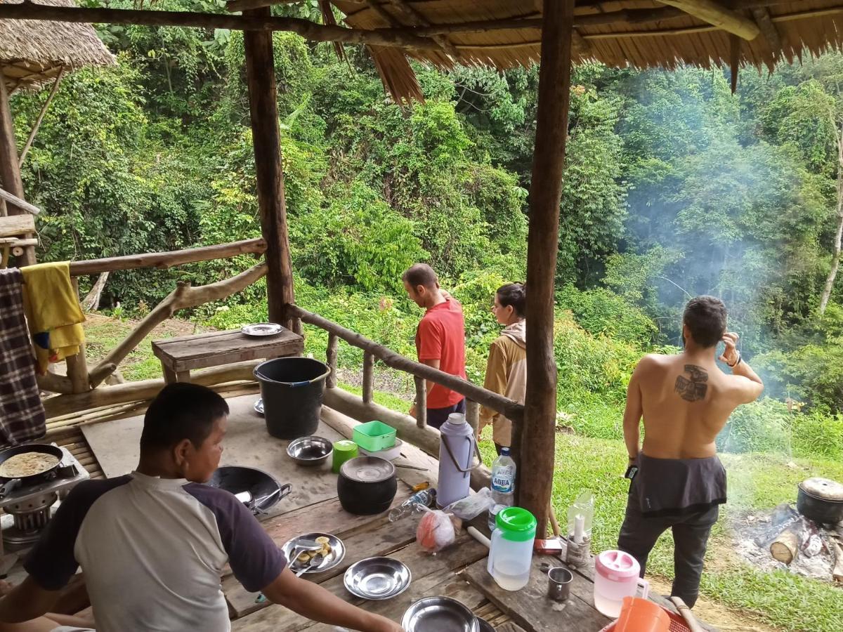 Orangutantreksumatra & Lovely Jungle Lodge Only Book If You Are Treking With Us Bukit Lawang Luaran gambar
